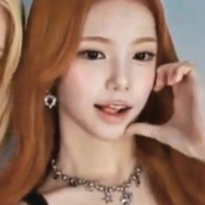 姐姐妹妹与寿星ᗜ֊ᗜ
记得单收，单收=单图收藏