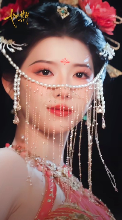 何蓝逗