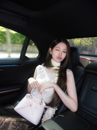 张元英