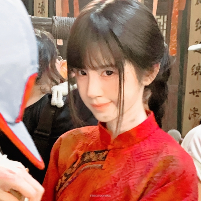 鞠婧祎