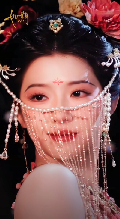 何蓝逗