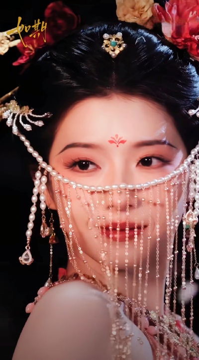 何蓝逗