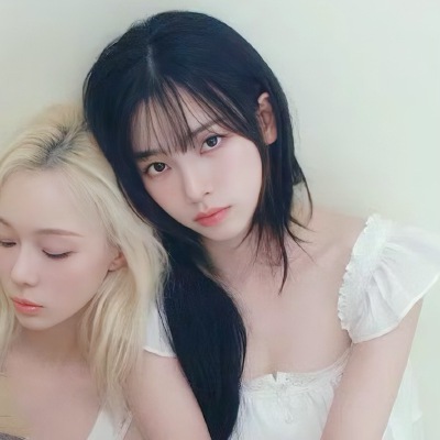 两颗缠绕的心