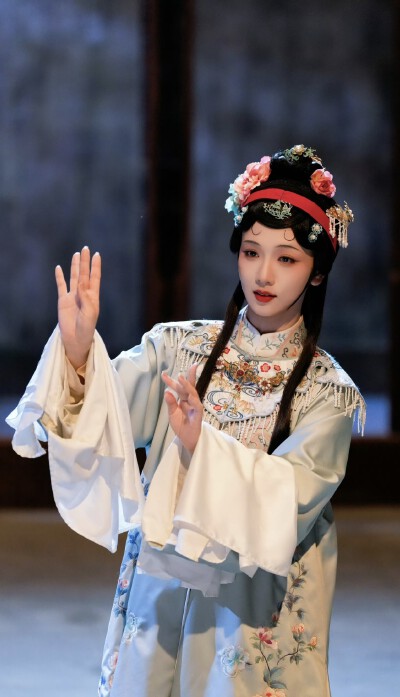 蔡卓音《一瓯春》谢翎书