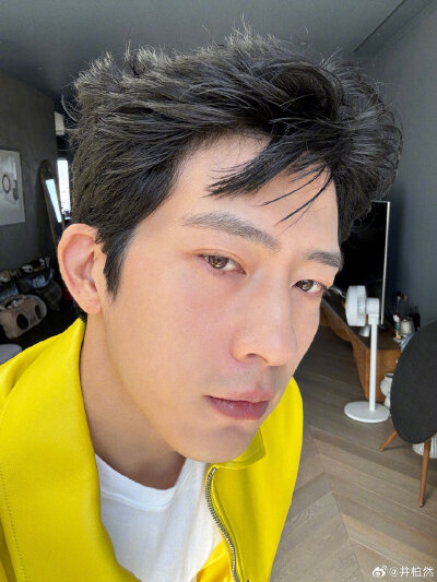 井柏然