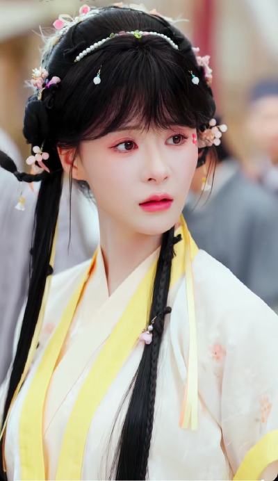 孟娜