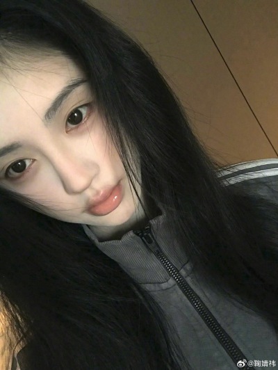 鞠婧祎