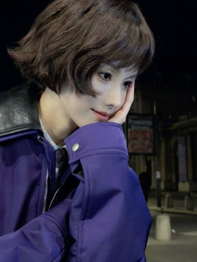 陈都灵
