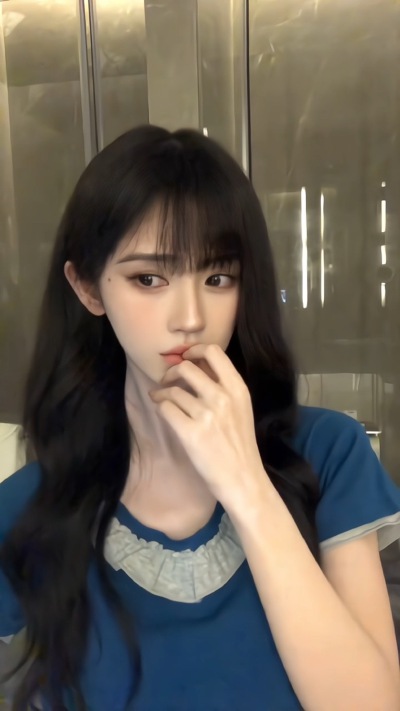 鞠婧祎