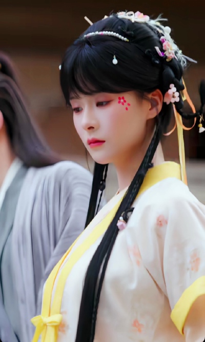 孟娜