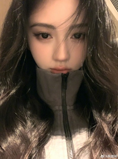 鞠婧祎
