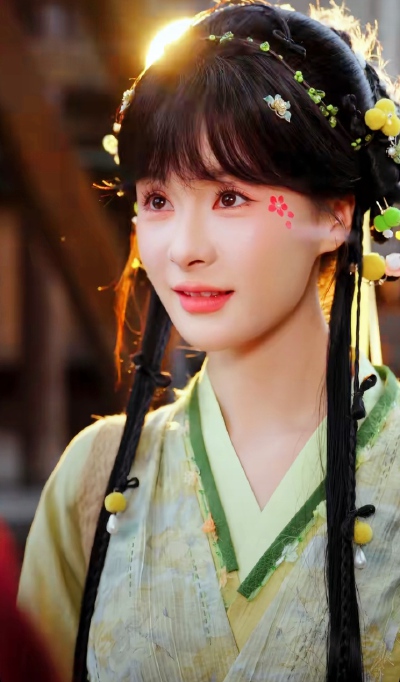 孟娜