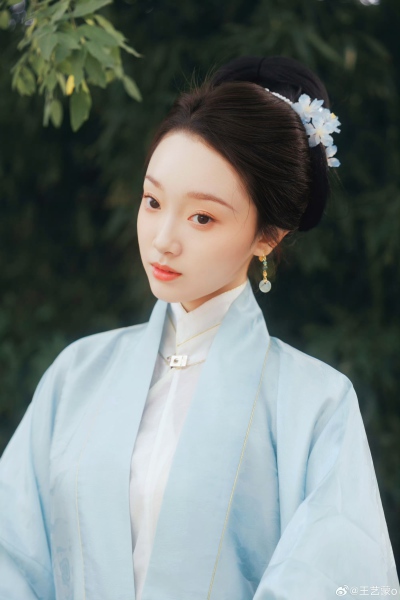 王艺蒙
