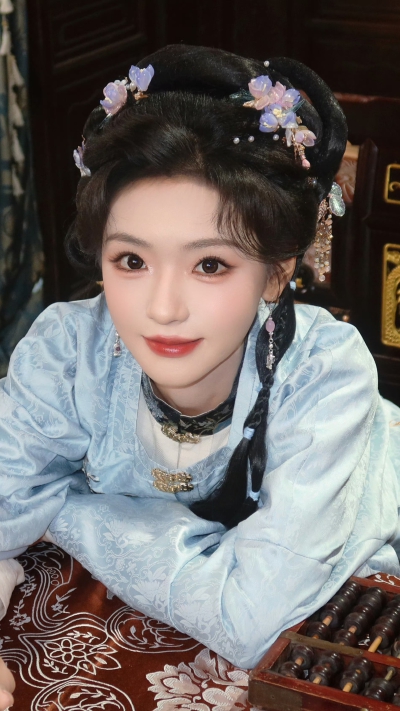 王云云