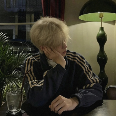  | 男头 你不明白在深夜里我流下的眼泪