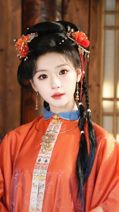 王云云