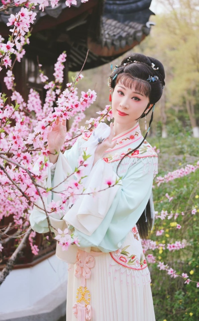 李旭丹