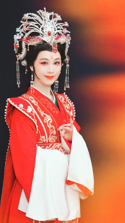 李旭丹