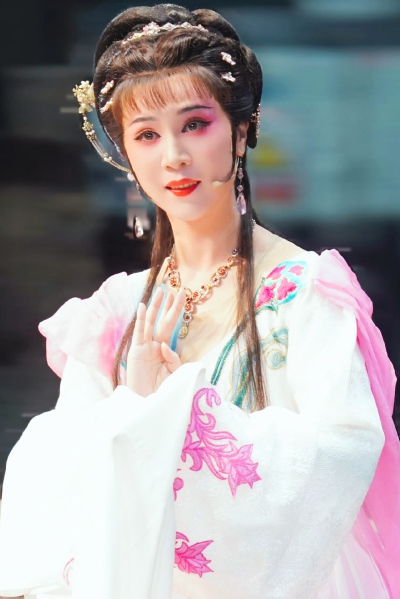 李旭丹