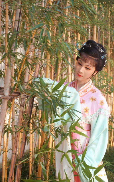 李旭丹