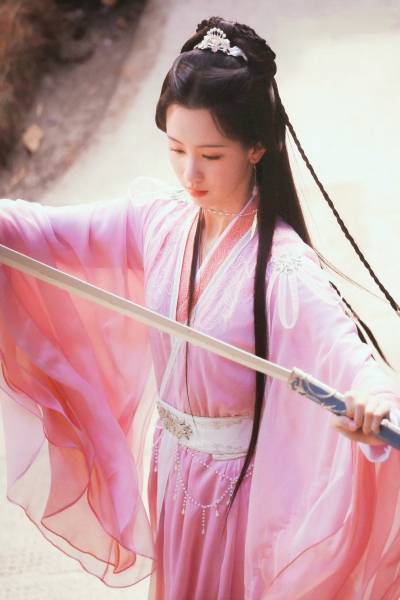 陈都灵