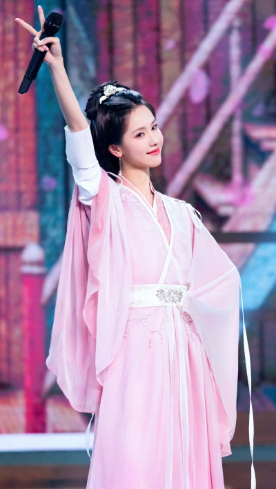 陈都灵