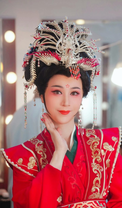 李旭丹