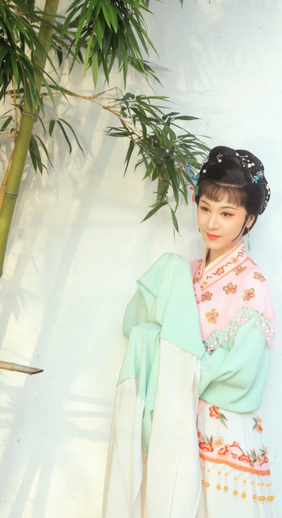李旭丹