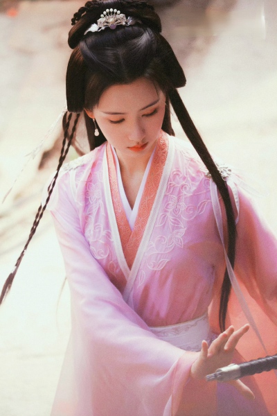 陈都灵