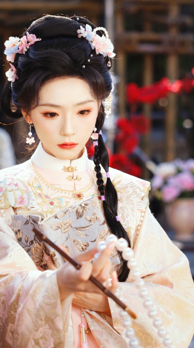 王云云