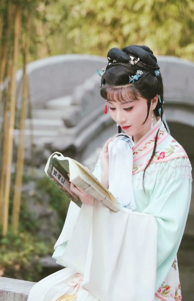 李旭丹