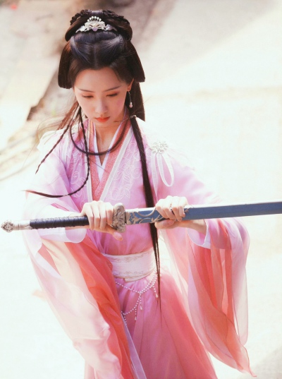 陈都灵