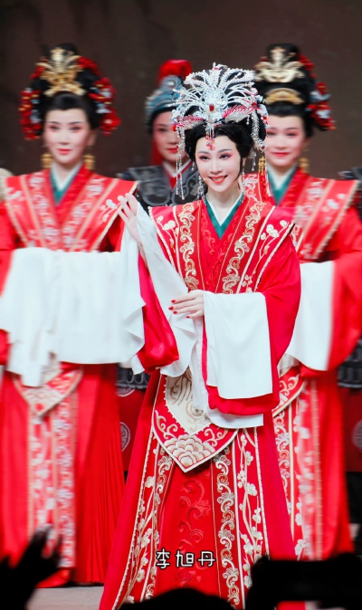 李旭丹