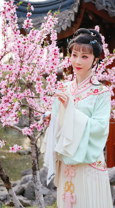 李旭丹