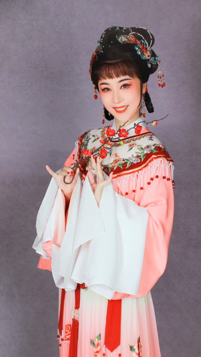 李旭丹