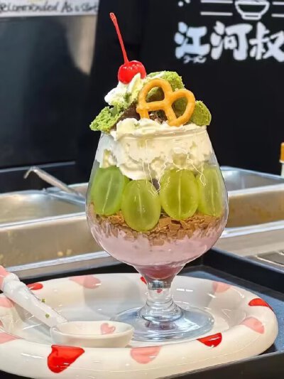 甜品芭菲