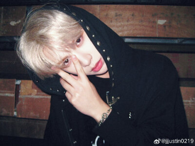 黄明昊