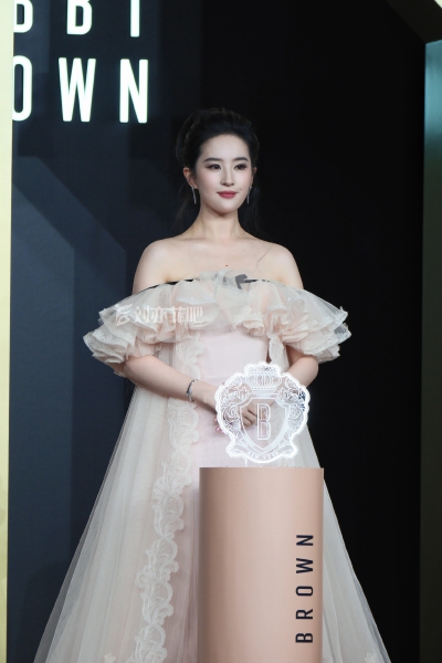 刘亦菲 × BobbiBrown 上海 典藏之夜
刘亦菲芭比波朗全球品牌代言人2026.10.9
