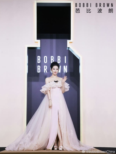 刘亦菲 × BobbiBrown 上海 典藏之夜
刘亦菲芭比波朗全球品牌代言人2026.10.9