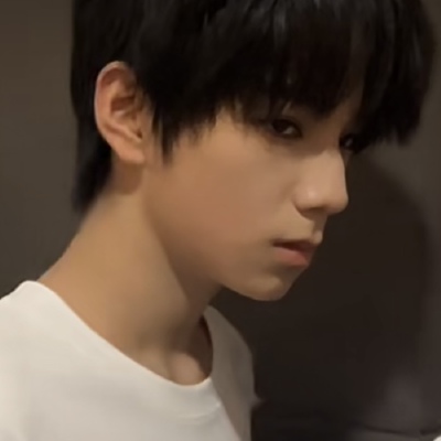 王橹杰