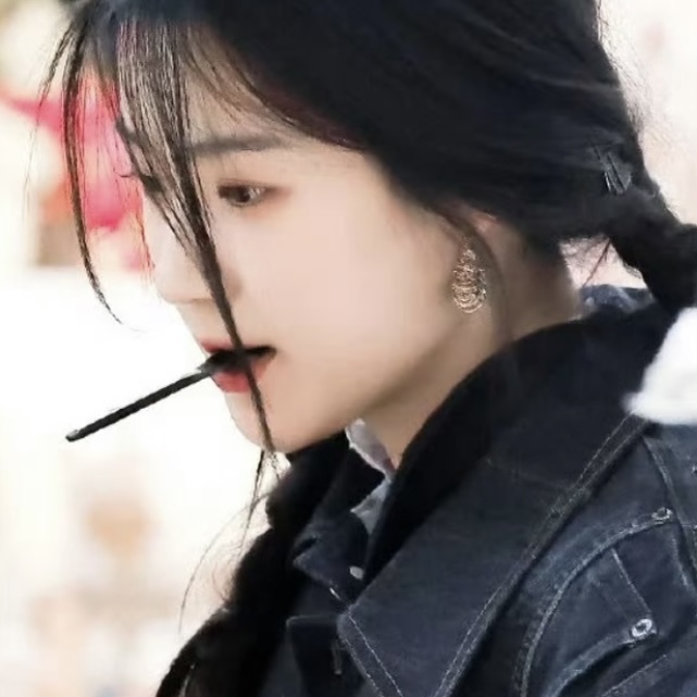 故事的小黄花