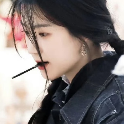 故事的小黄花