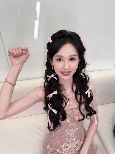 陈都灵