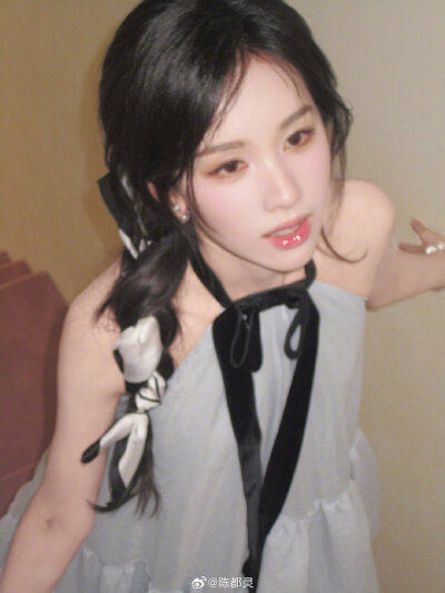 陈都灵