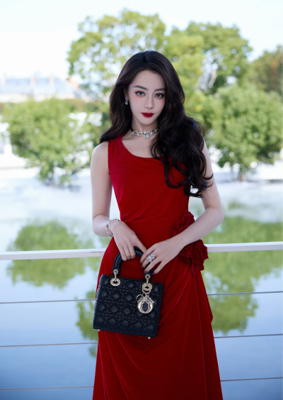 迪丽热巴