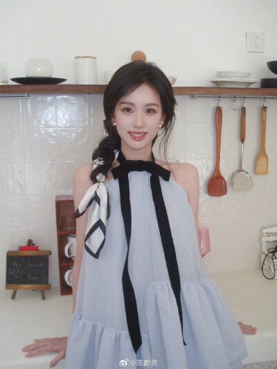 陈都灵