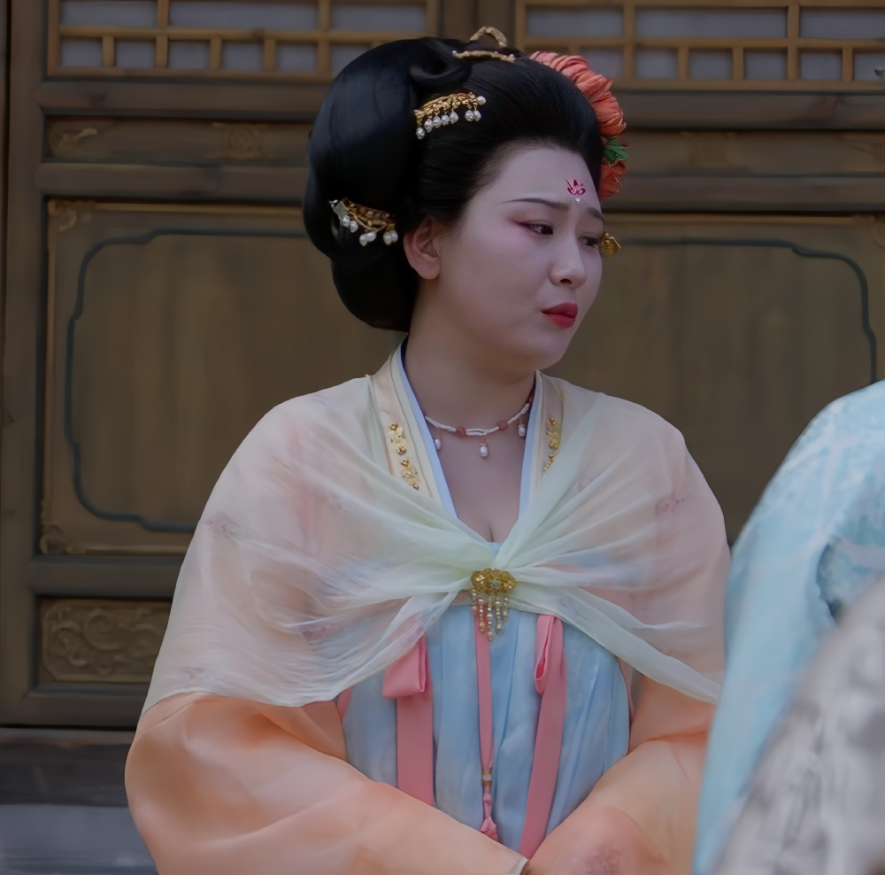 御廷谣