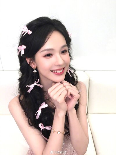 陈都灵