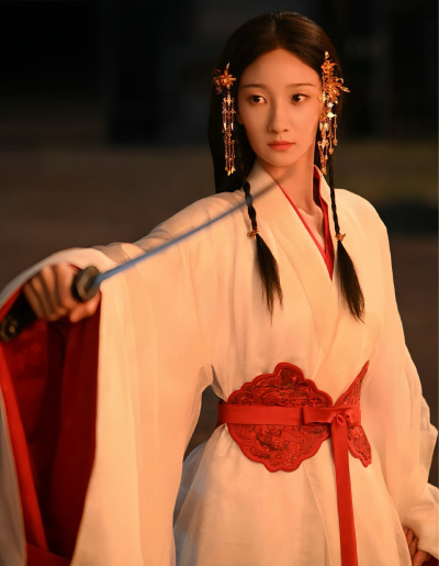 御廷谣