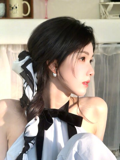 陈都灵